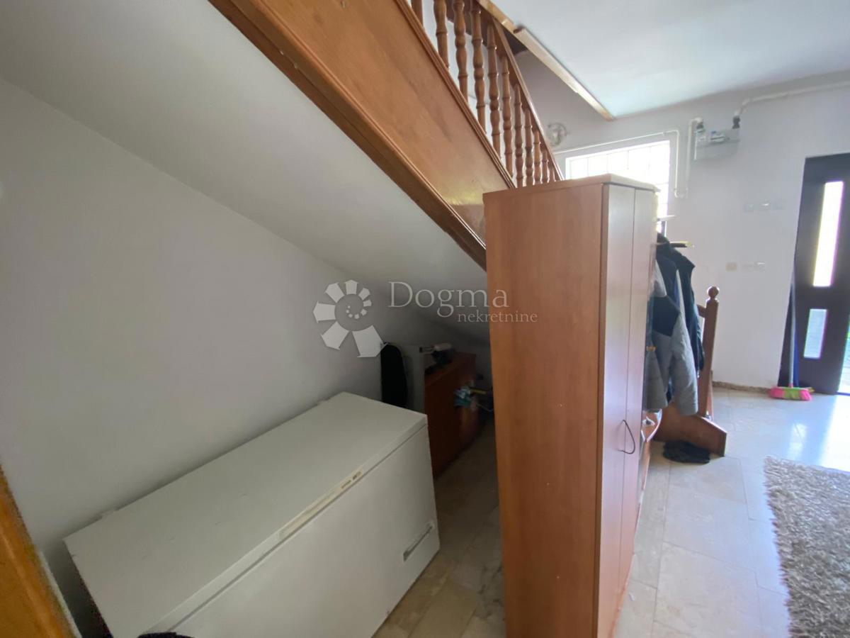 Casa Brestje, Sesvete, 348m2