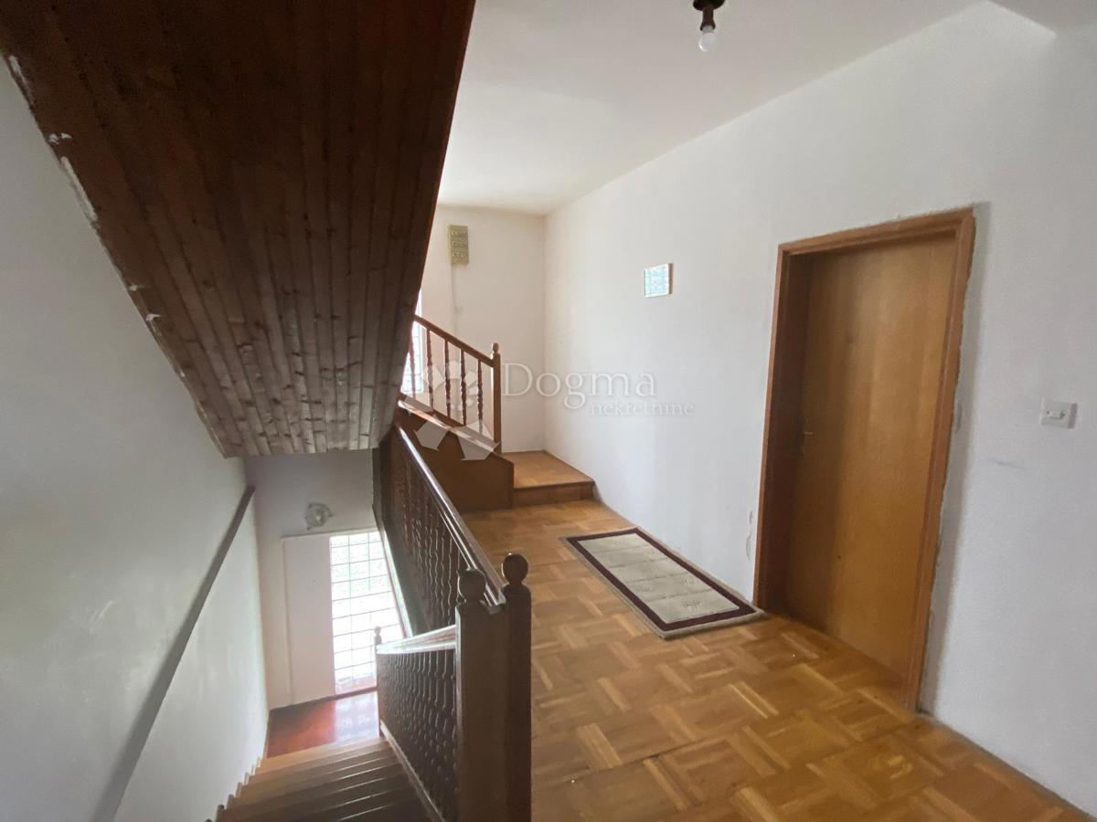 Casa Brestje, Sesvete, 348m2