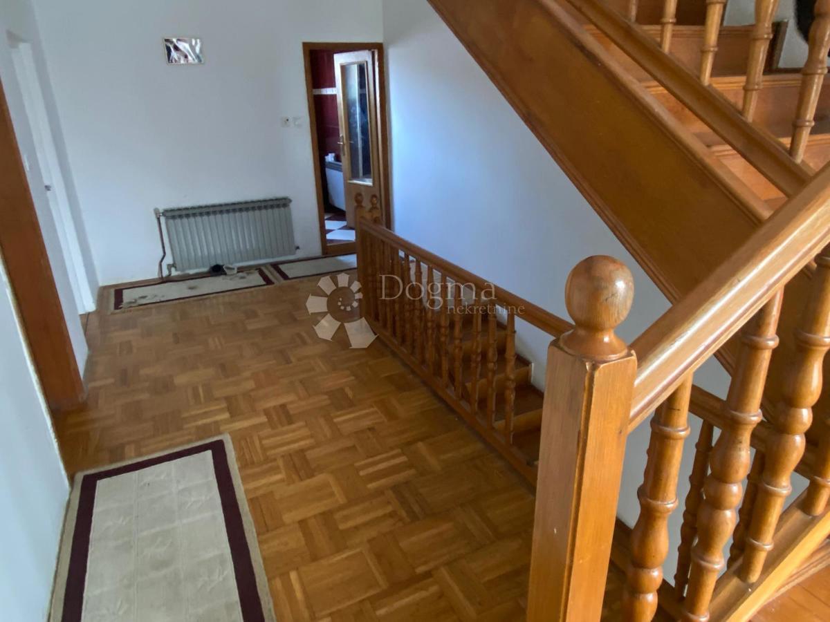 Casa Brestje, Sesvete, 348m2