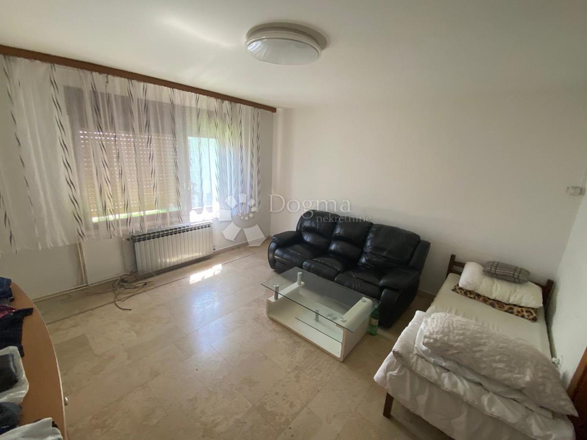 Casa Brestje, Sesvete, 348m2