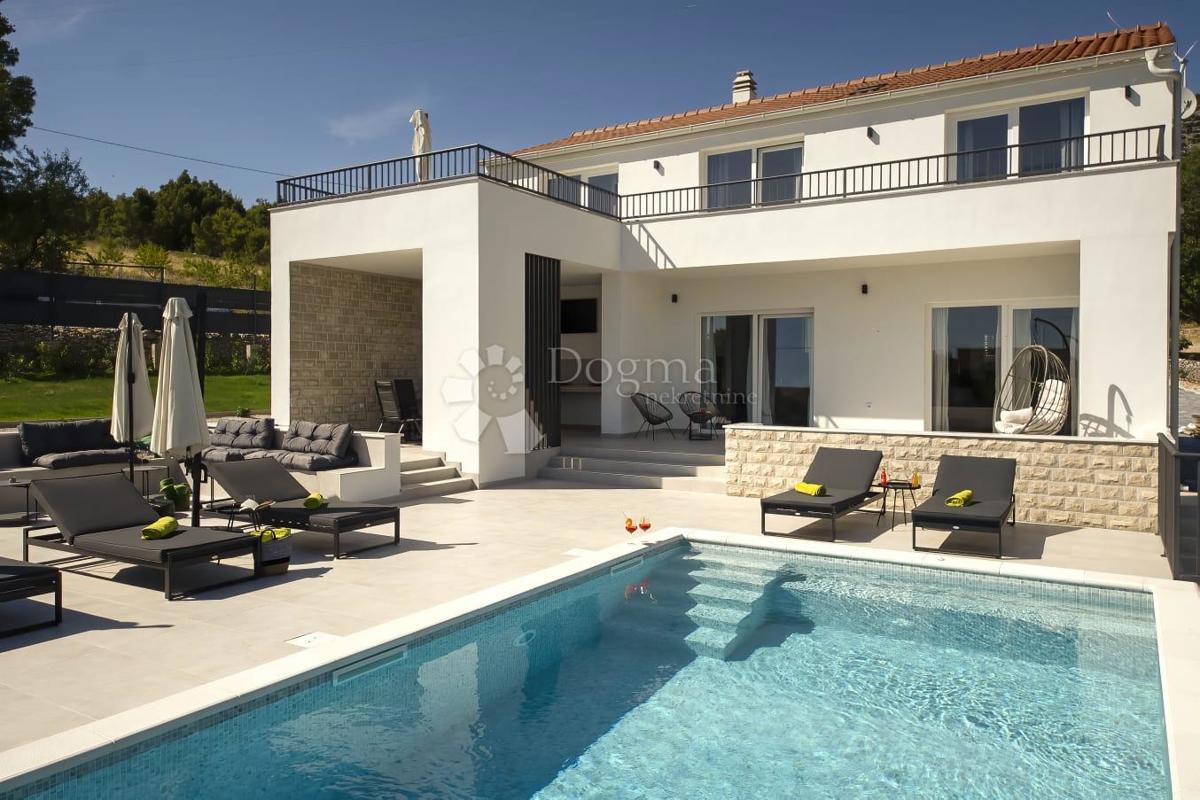 Casa Dubrava Kod Šibenika, Šibenik - Okolica, 160m2