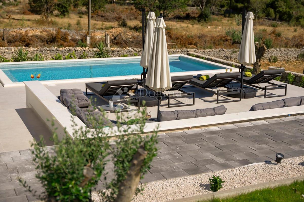 Casa Dubrava Kod Šibenika, Šibenik - Okolica, 160m2