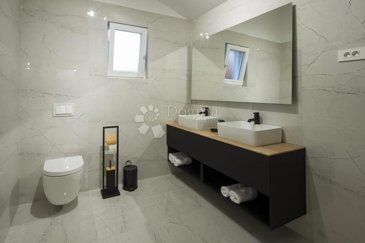 Casa Dubrava Kod Šibenika, Šibenik - Okolica, 160m2