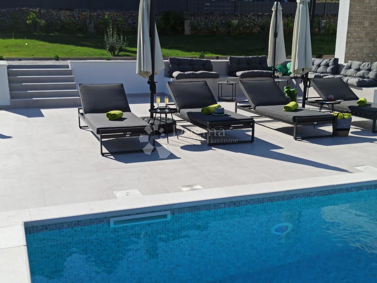 Casa Dubrava Kod Šibenika, Šibenik - Okolica, 160m2