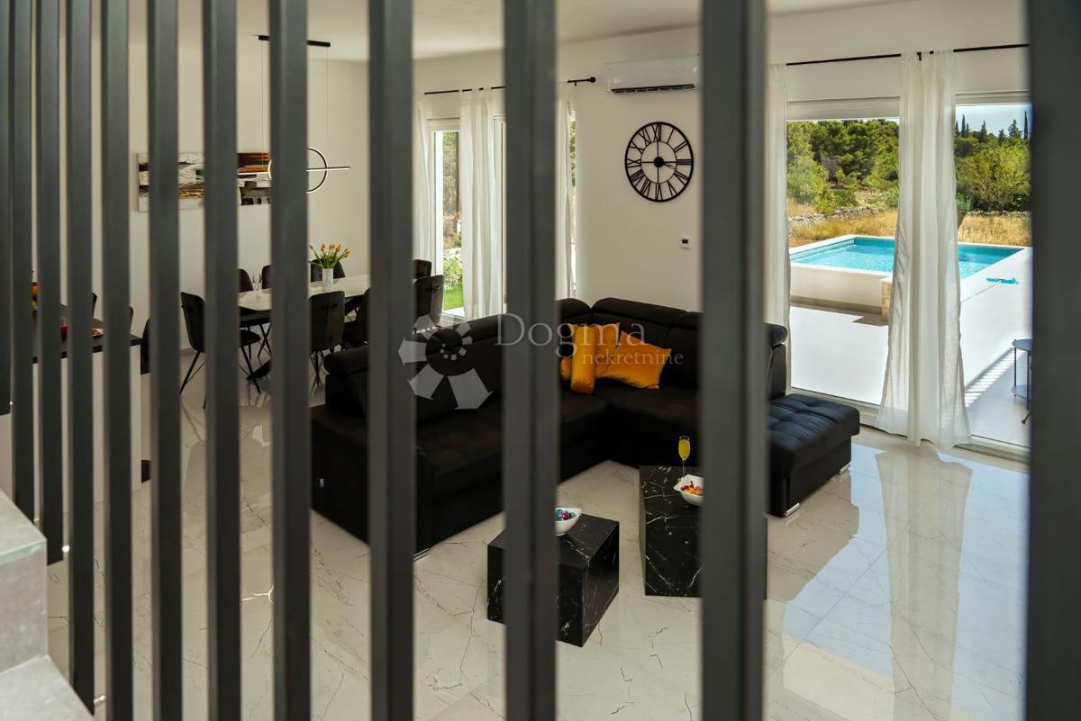 Casa Dubrava Kod Šibenika, Šibenik - Okolica, 160m2