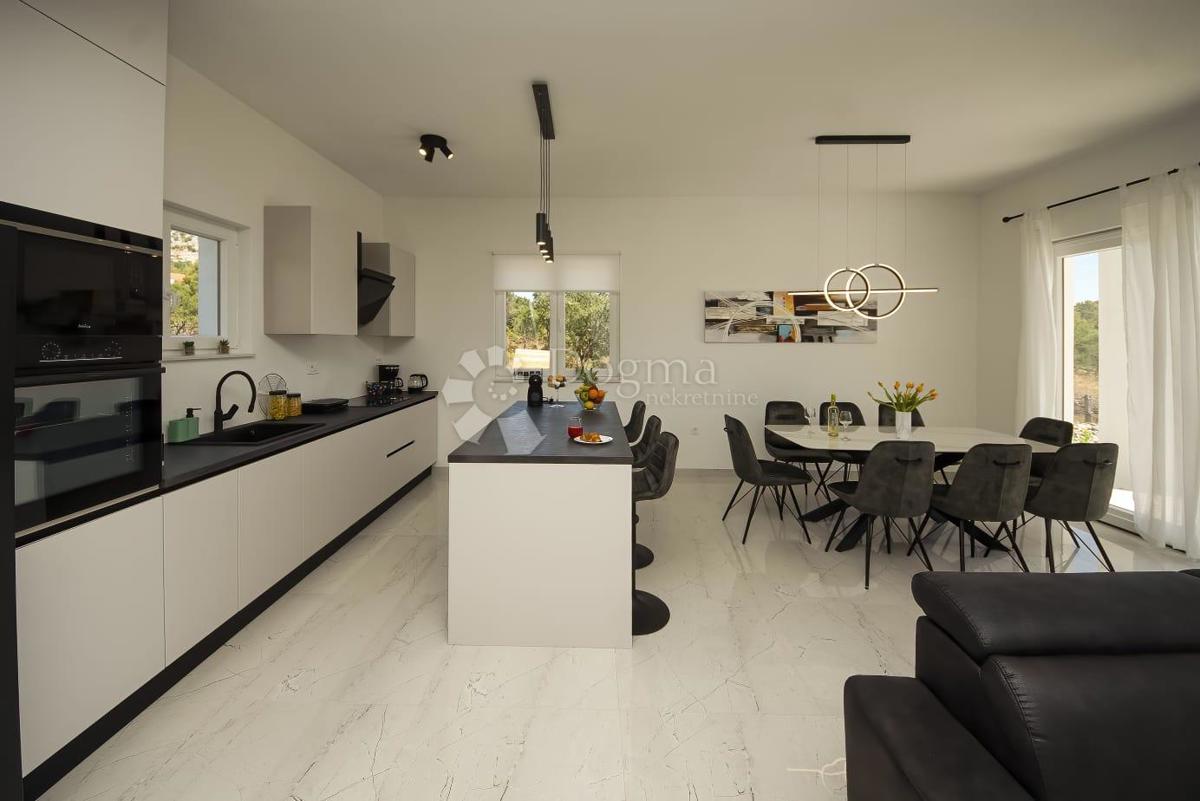 Casa Dubrava Kod Šibenika, Šibenik - Okolica, 160m2