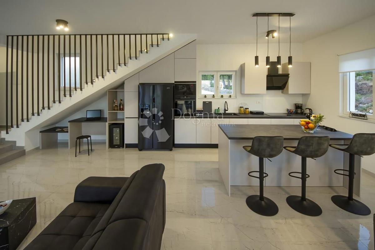 Casa Dubrava Kod Šibenika, Šibenik - Okolica, 160m2