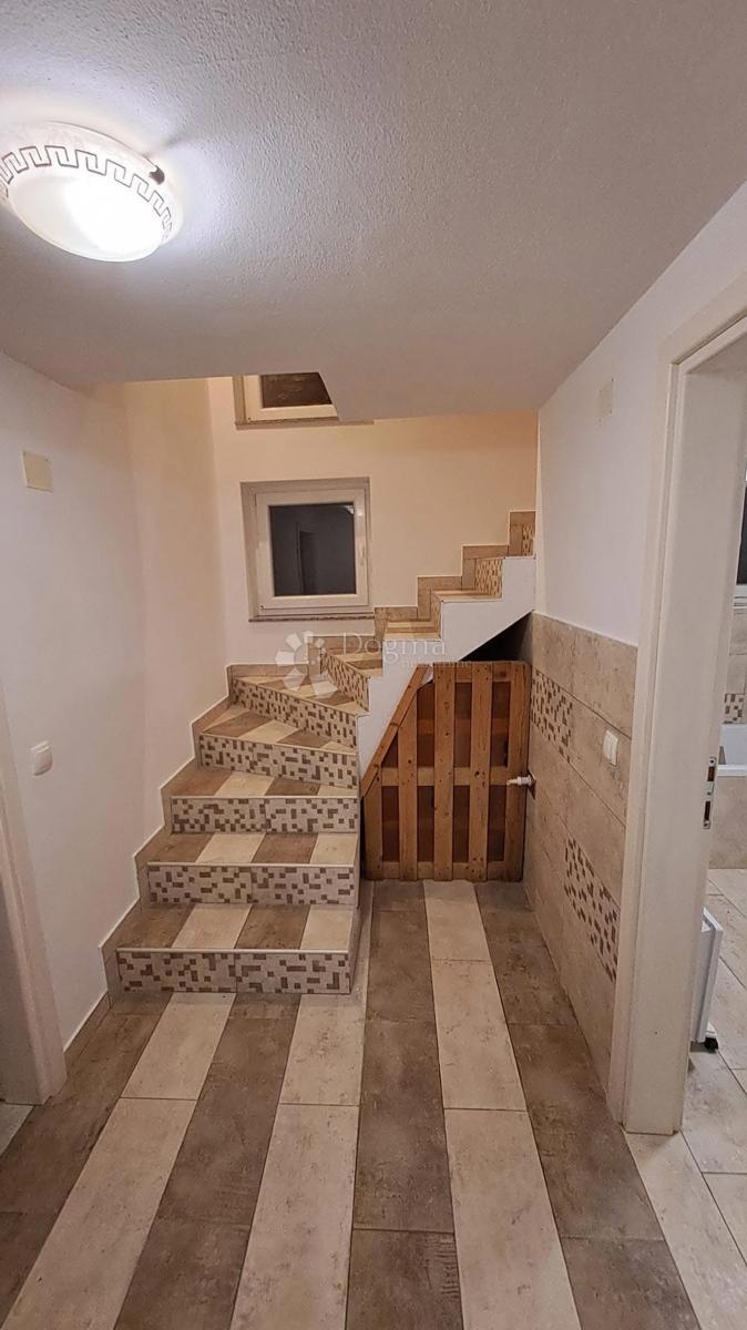 Casa Varaždin Breg, Gornji Kneginec, 78m2