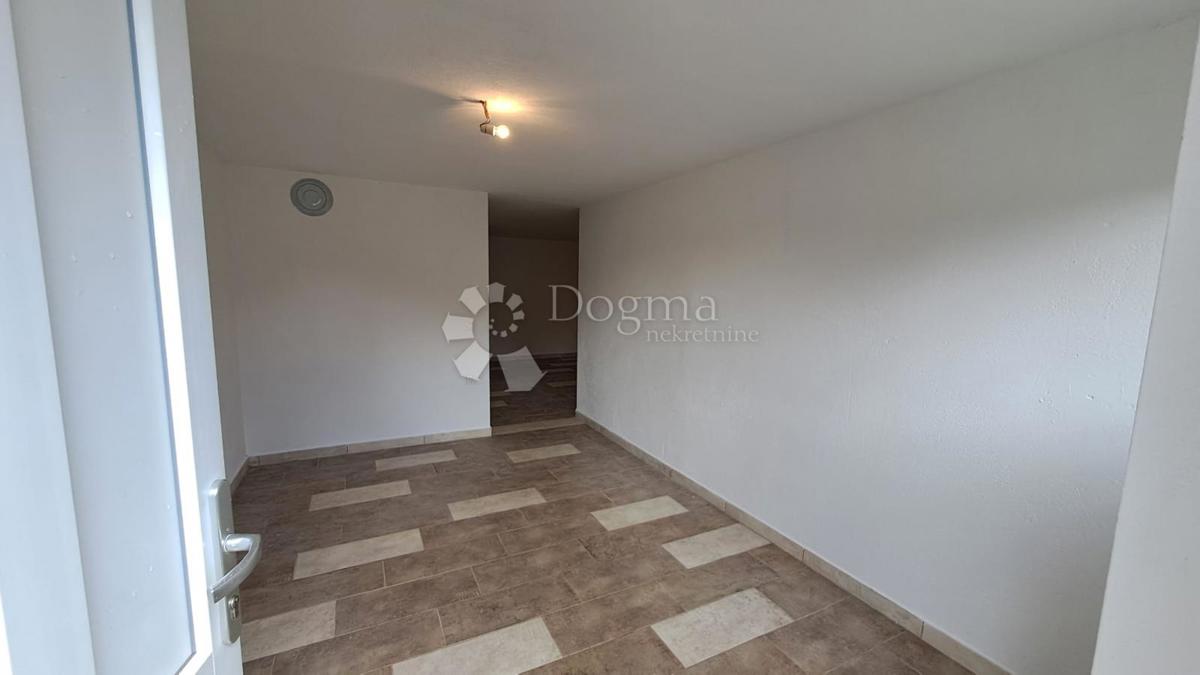 Casa Varaždin Breg, Gornji Kneginec, 78m2