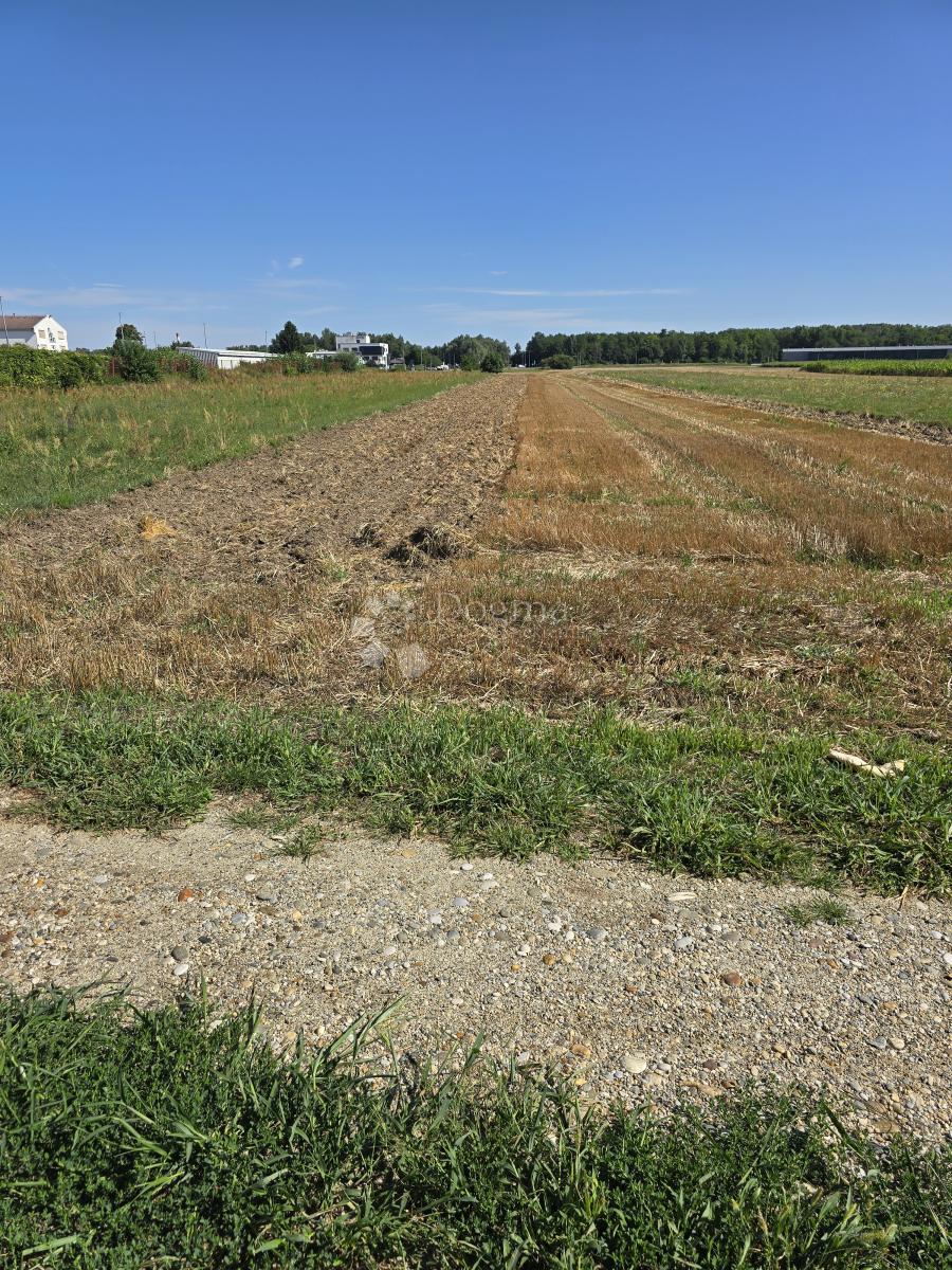 Terreno edificabile Gornji Kućan, Varaždin - Okolica, 2.051m2
