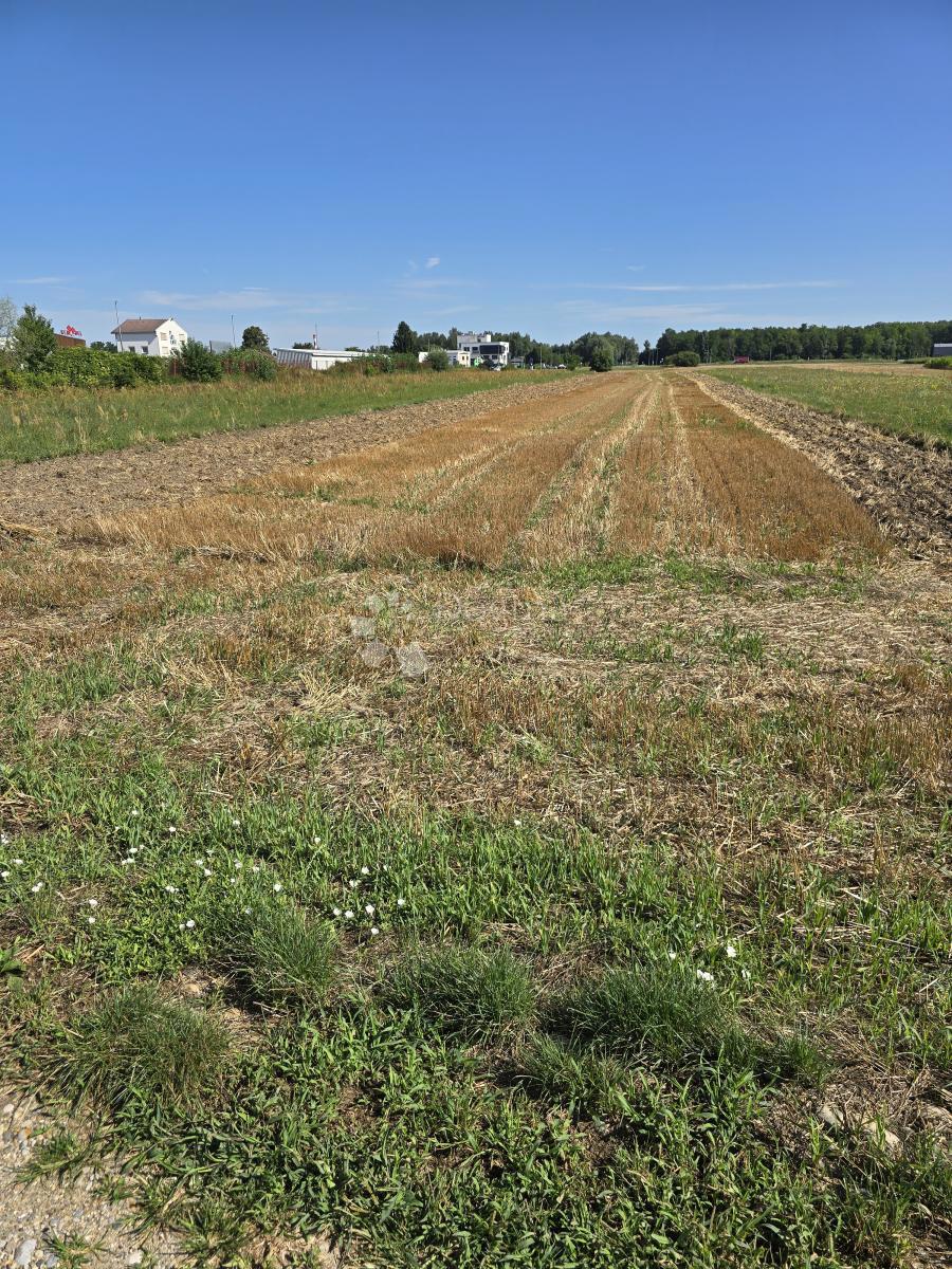 Terreno edificabile Gornji Kućan, Varaždin - Okolica, 2.051m2