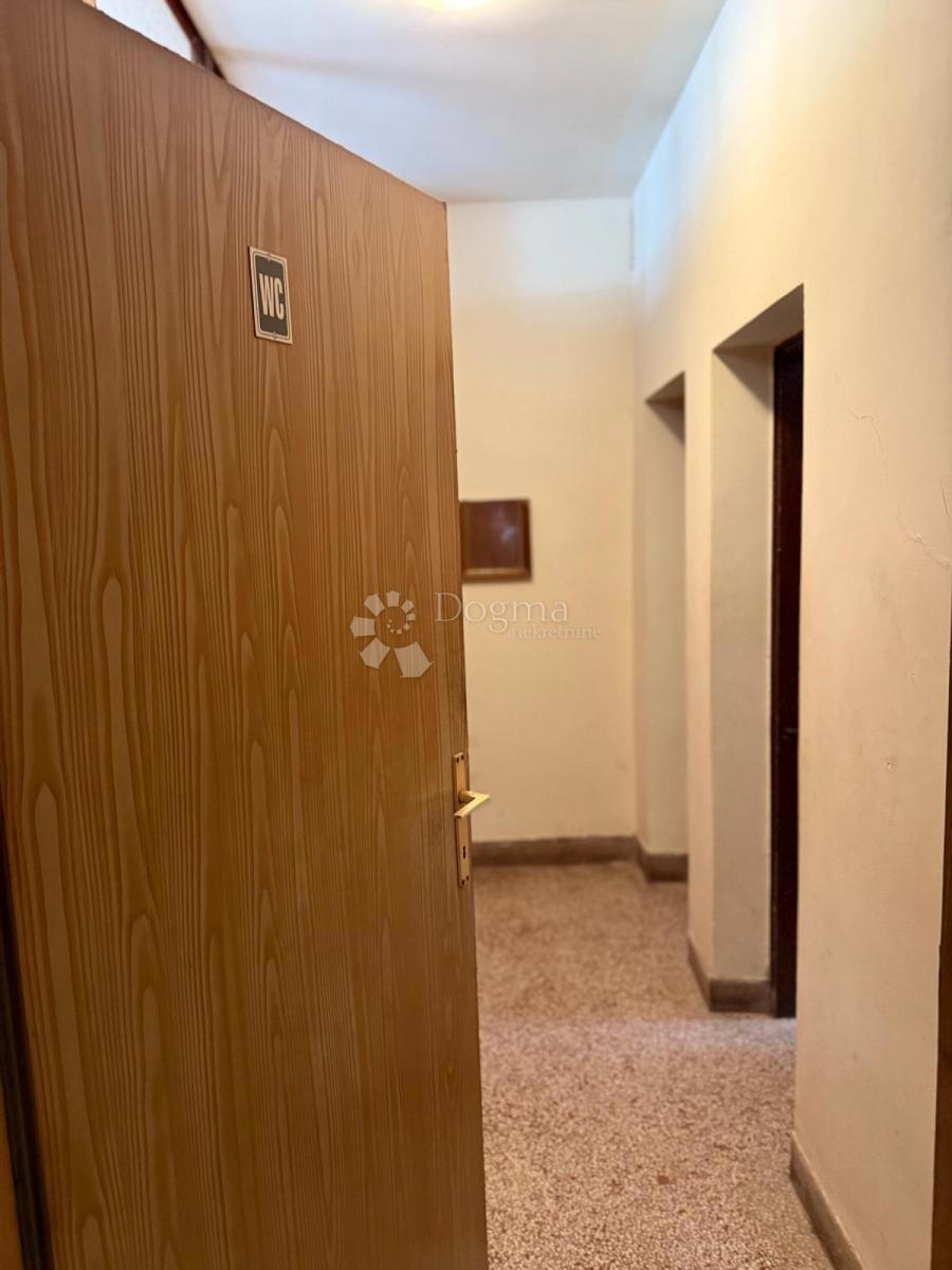 Locale commerciale Hrašćina, 120,23m2