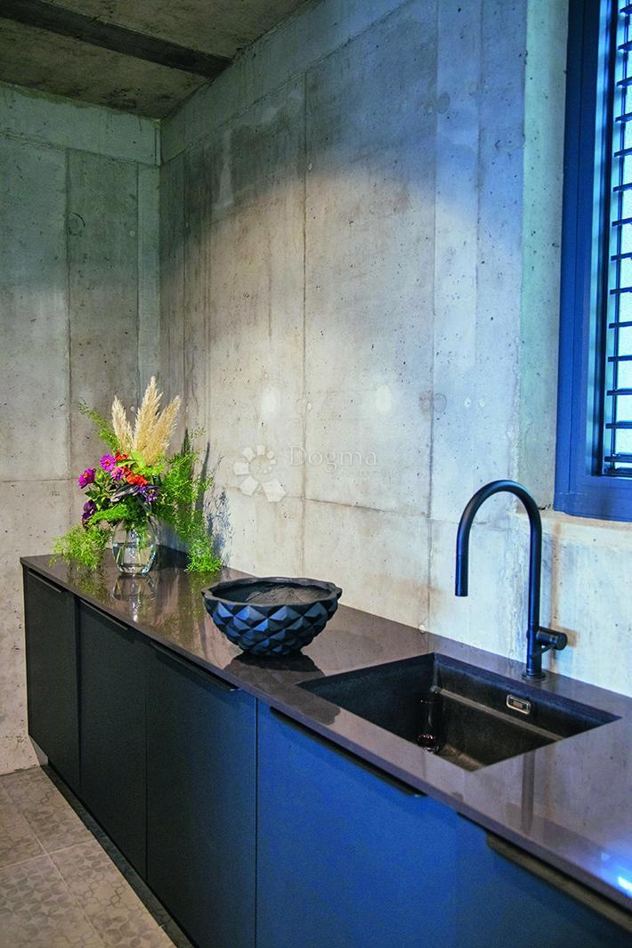 Zona Zagabria, villa di lusso in un quartiere tranquillo