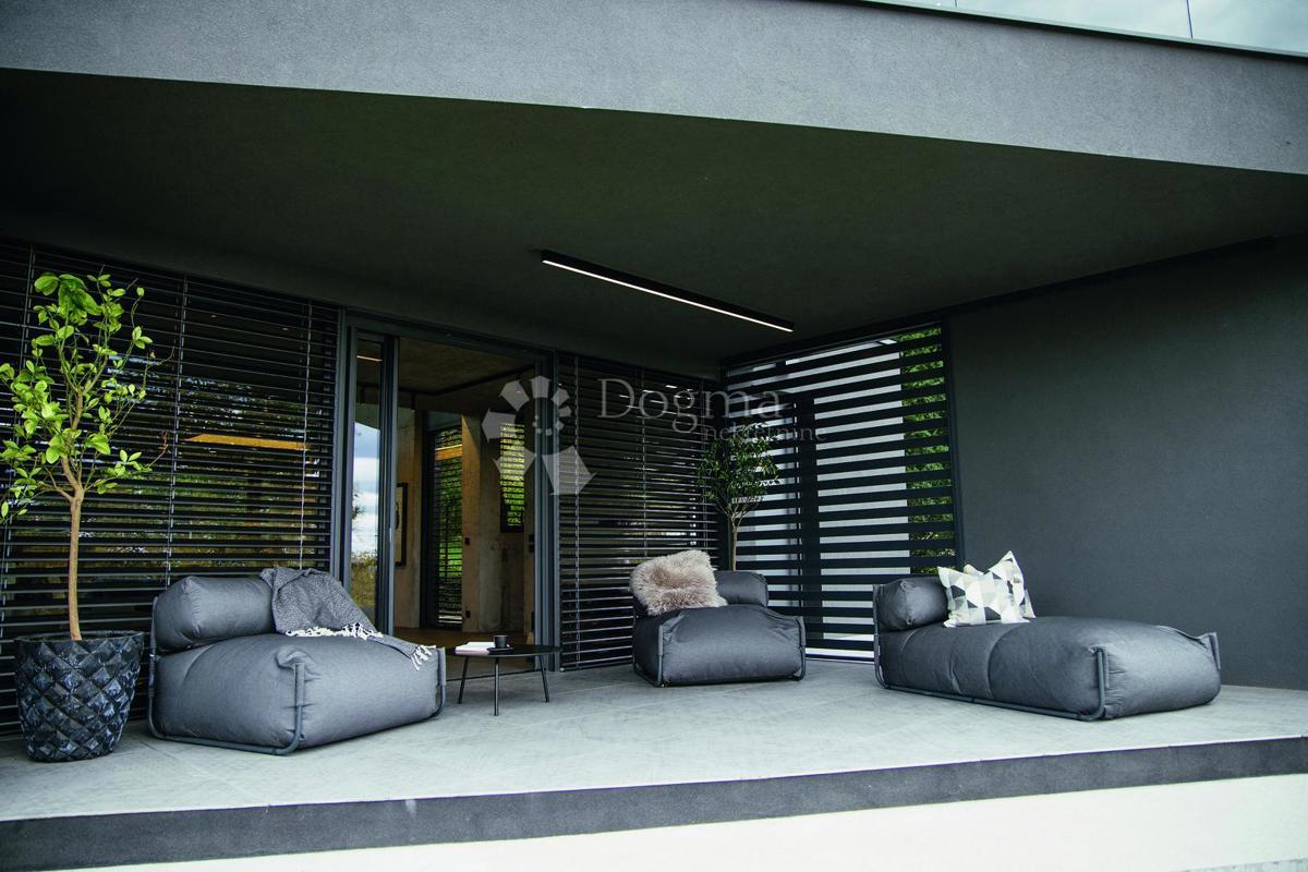 Zona Zagabria, villa di lusso in un quartiere tranquillo