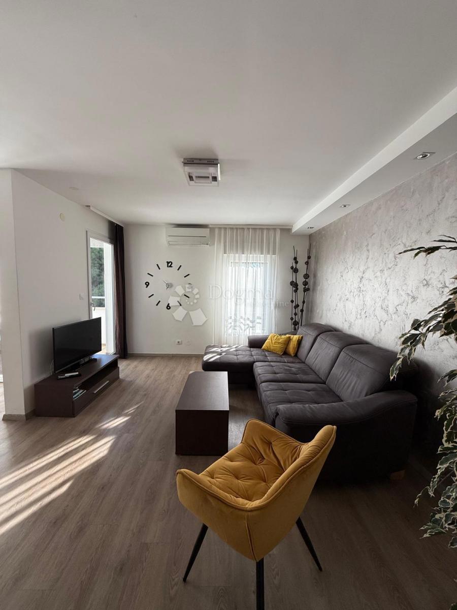 Allogio Stoja, Pula, 77m2