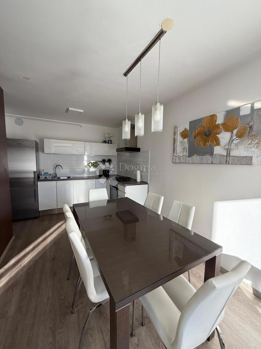 Allogio Stoja, Pula, 77m2