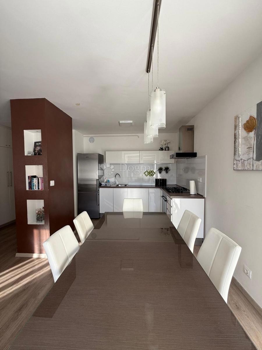 Allogio Stoja, Pula, 77m2