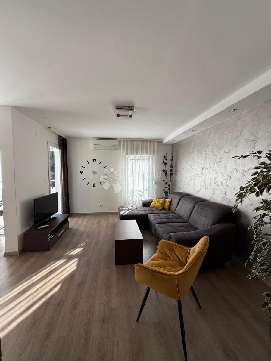 Allogio Stoja, Pula, 77m2