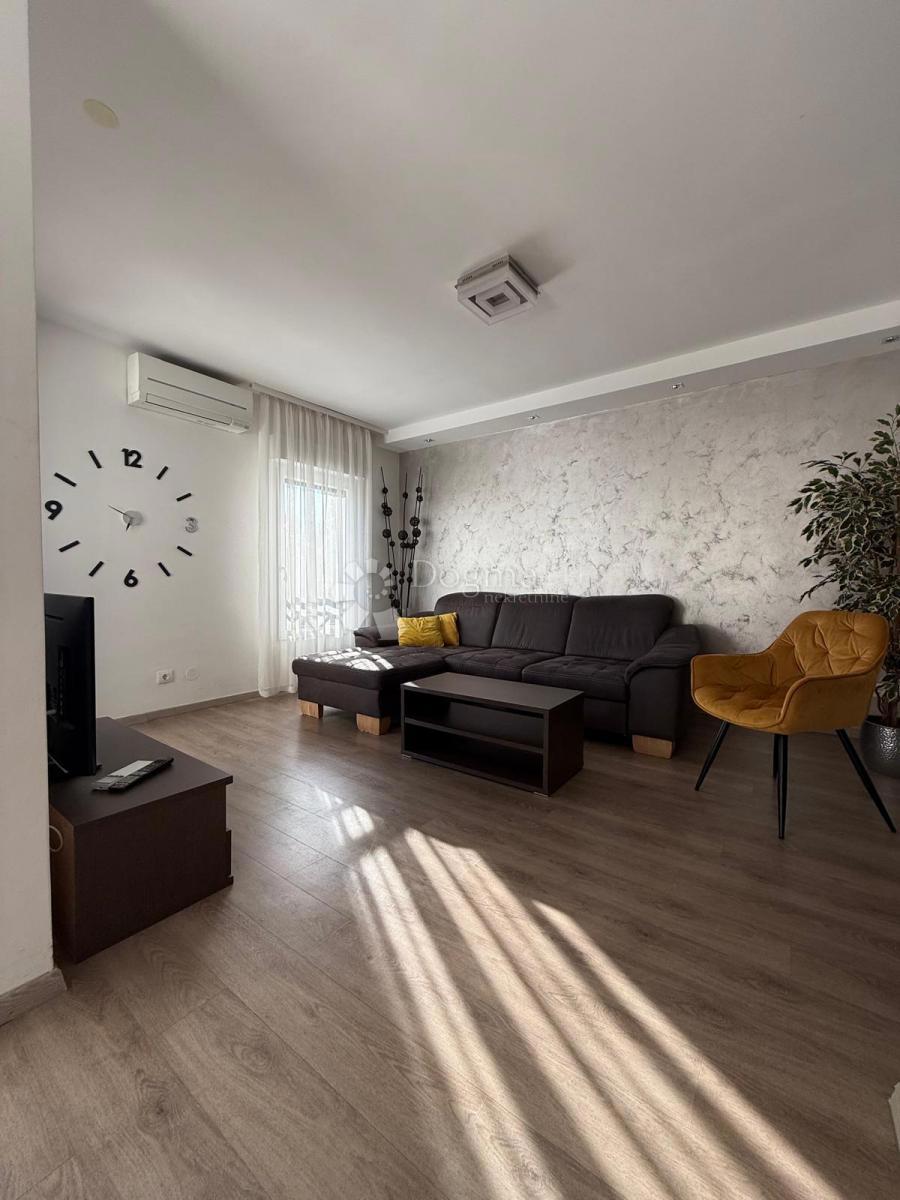 Allogio Stoja, Pula, 77m2