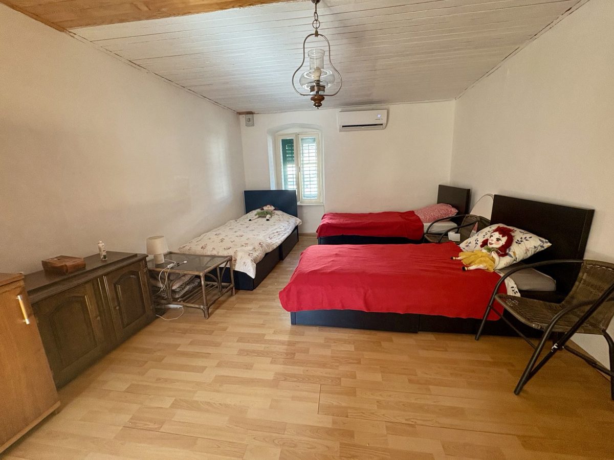 Casa Draga Bašćanska, Baška, 150m2