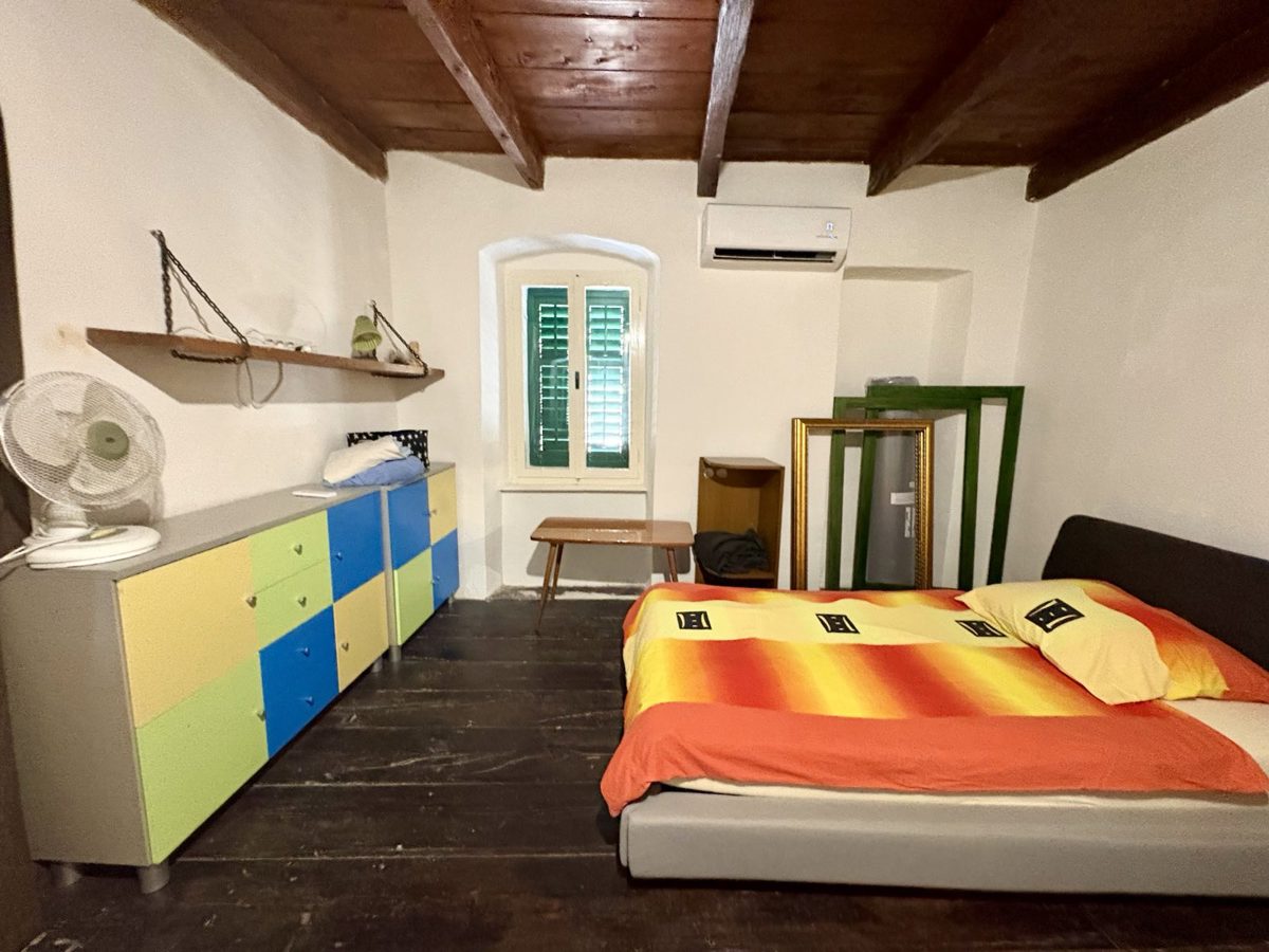 Casa Draga Bašćanska, Baška, 150m2