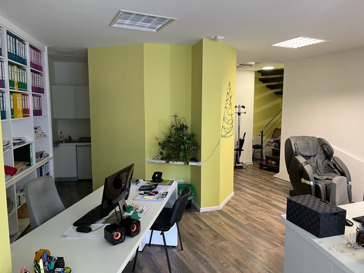 Locale commerciale Krnjevo, Rijeka, 87,61m2