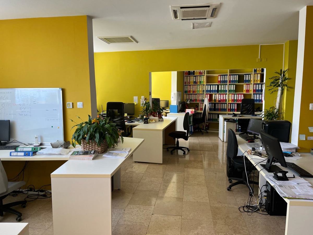 Locale commerciale Krnjevo, Rijeka, 87,61m2