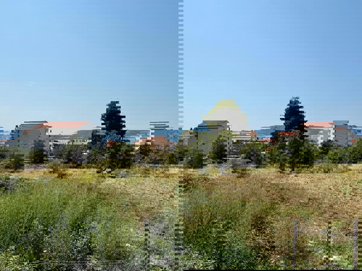 Terreno edificabile Kaštel Sućurac, Kaštela, 993m2