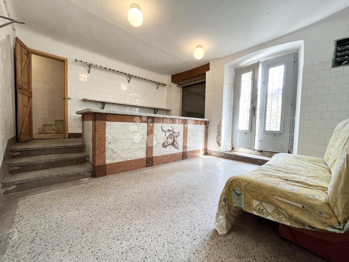 Locale commerciale Brtonigla, Brtonigla, Brtonigla, Istarska županija, 33,13m2