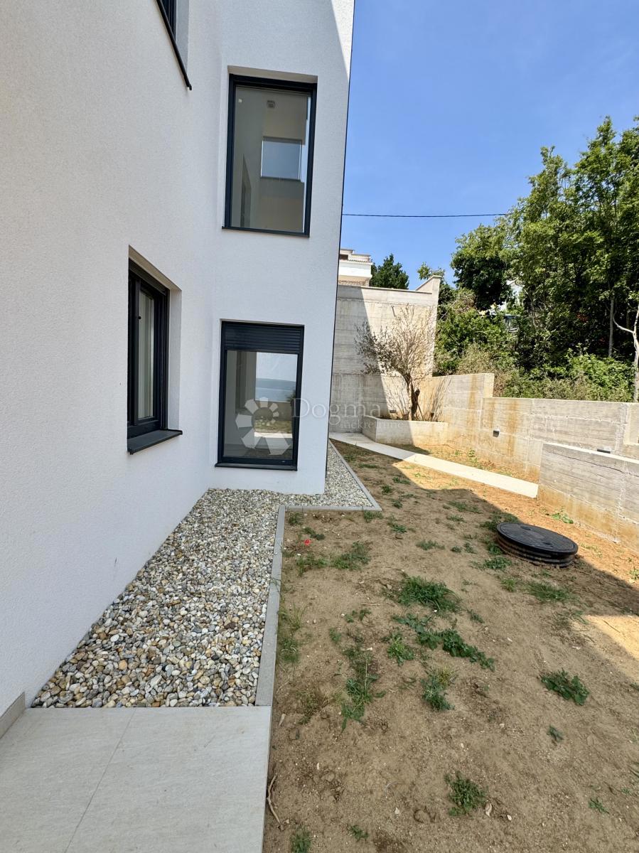 Allogio Maslenica, Jasenice, 81,84m2