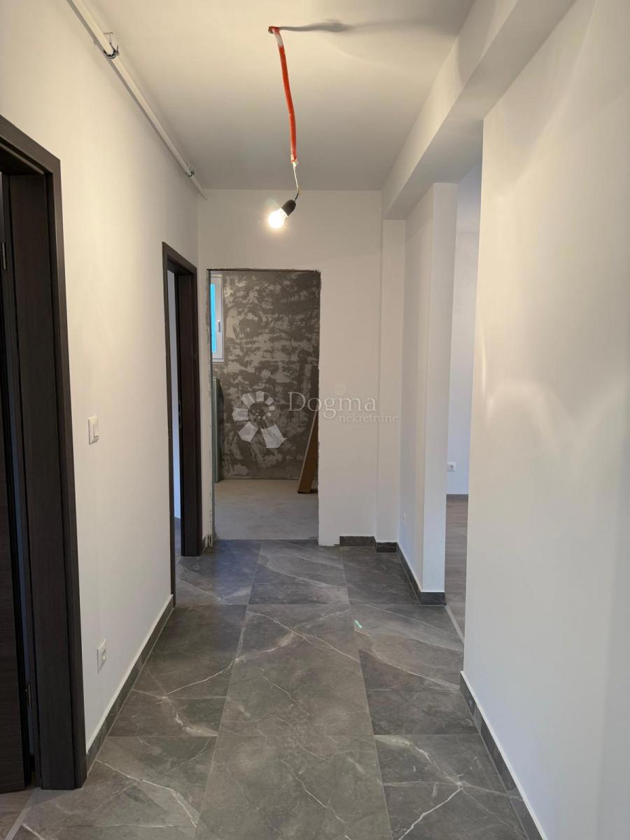 Allogio Centar, Varaždin, 74,45m2