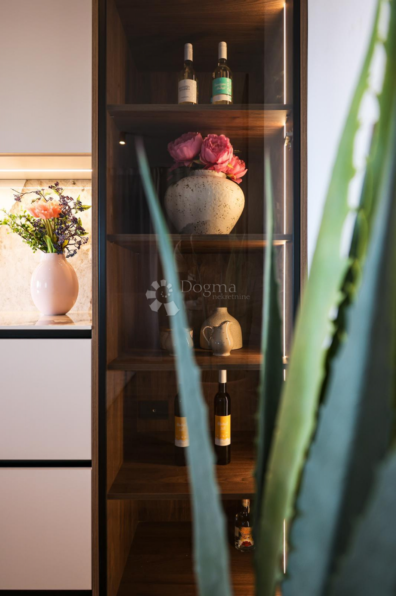 ATTICO VIŠNJIK: vista panoramica, Zara nel palmo della tua mano