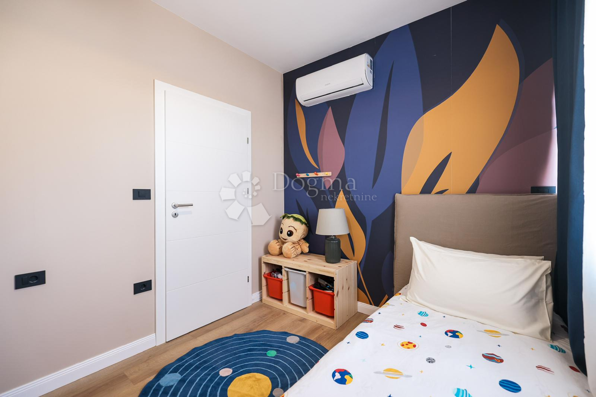 ATTICO VIŠNJIK: vista panoramica, Zara nel palmo della tua mano