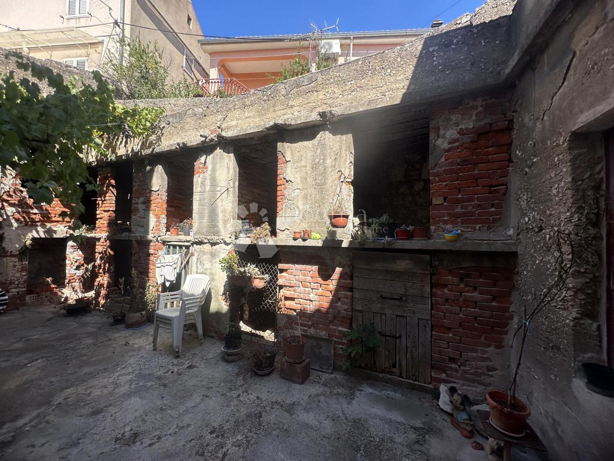 Casa Grad, Šibenik, 270m2