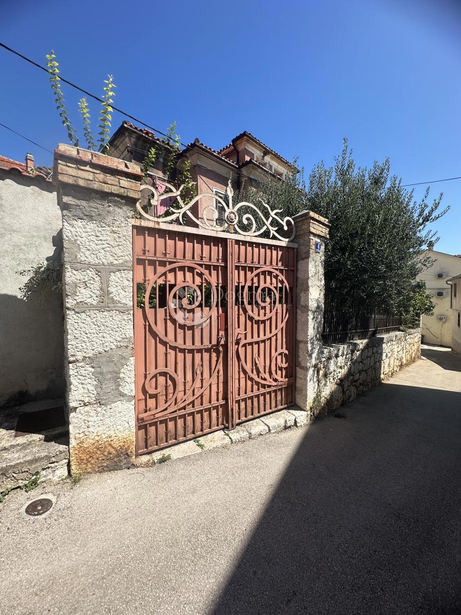 Casa Grad, Šibenik, 270m2