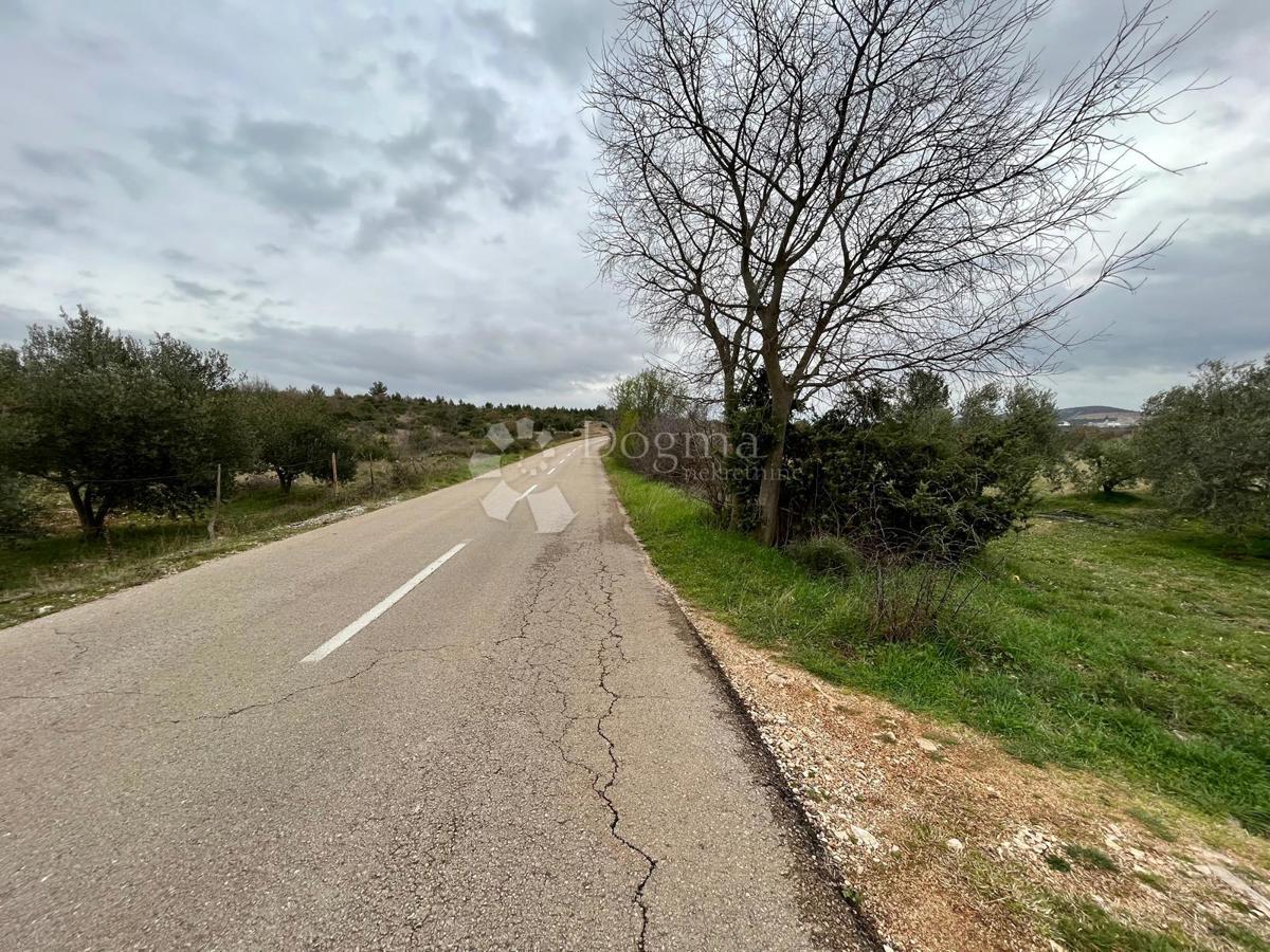 Terreno edificabile Raštević, Benkovac, Da, 9.490m2