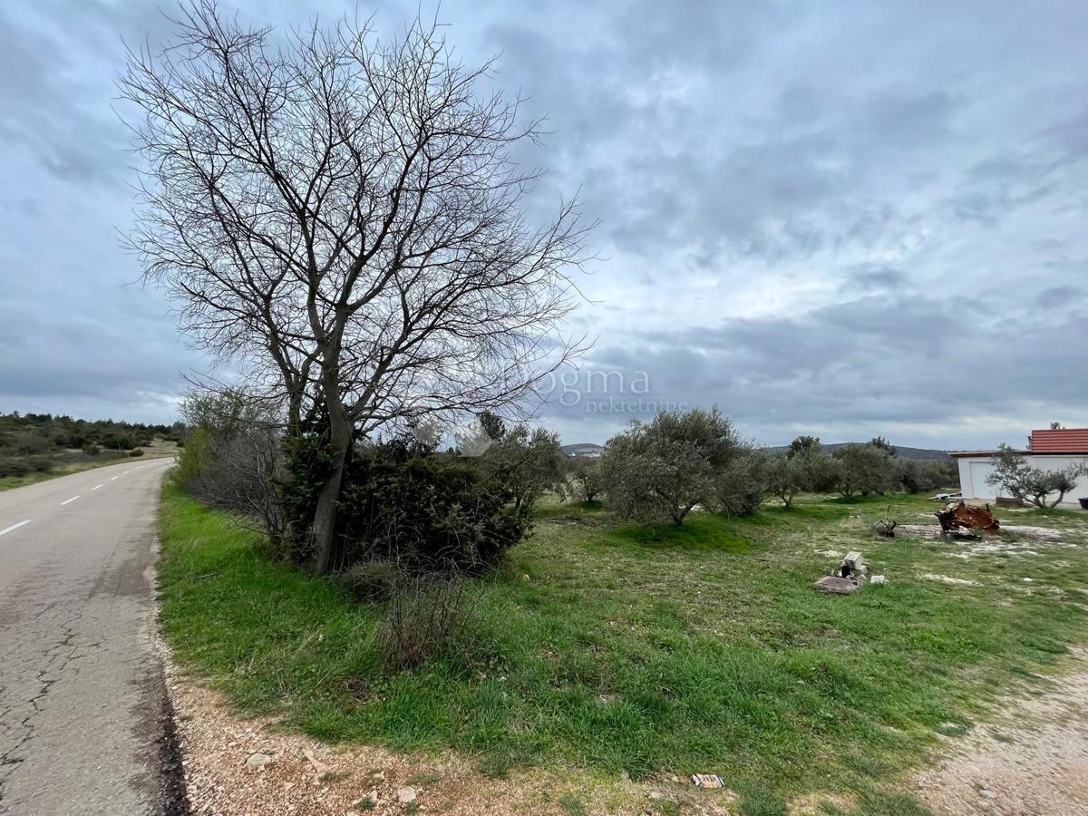 Terreno edificabile Raštević, Benkovac, Da, 9.490m2