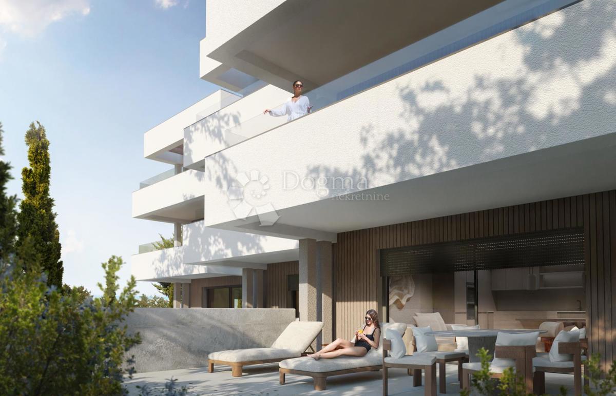 Appartamento con giardino e terrazze