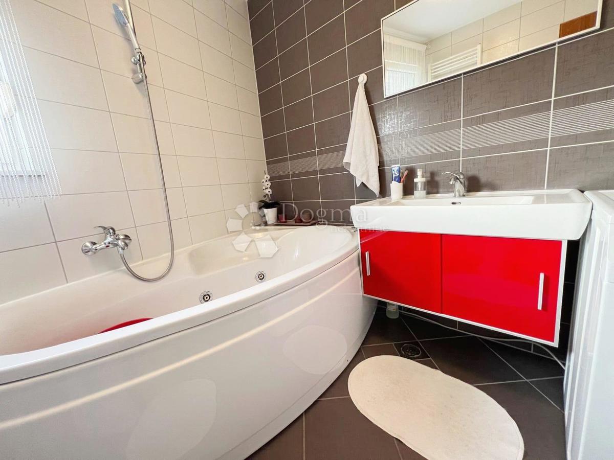 ZAPREŠIĆ, APPARTAMENTO MODERNO VICINO AL CENTRO