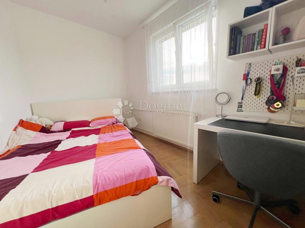 ZAPREŠIĆ, APPARTAMENTO MODERNO VICINO AL CENTRO