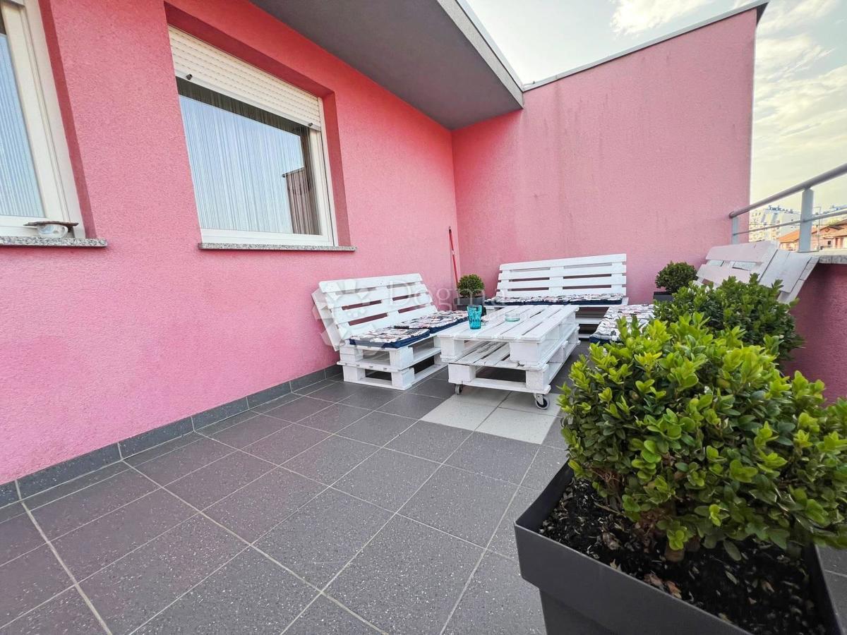 ZAPREŠIĆ, APPARTAMENTO MODERNO VICINO AL CENTRO