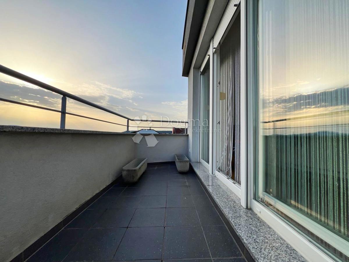 ZAPREŠIĆ, APPARTAMENTO MODERNO VICINO AL CENTRO