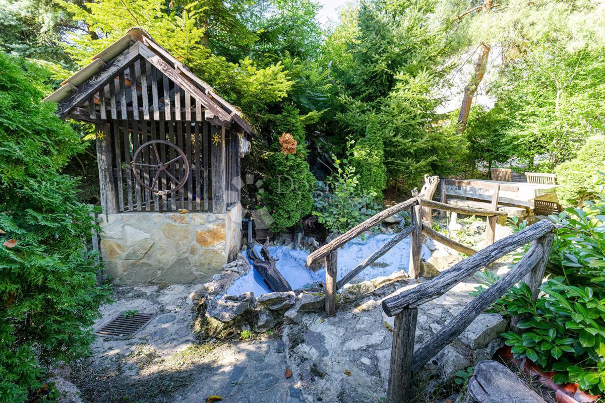Casa Gredice, Klanjec, 403m2
