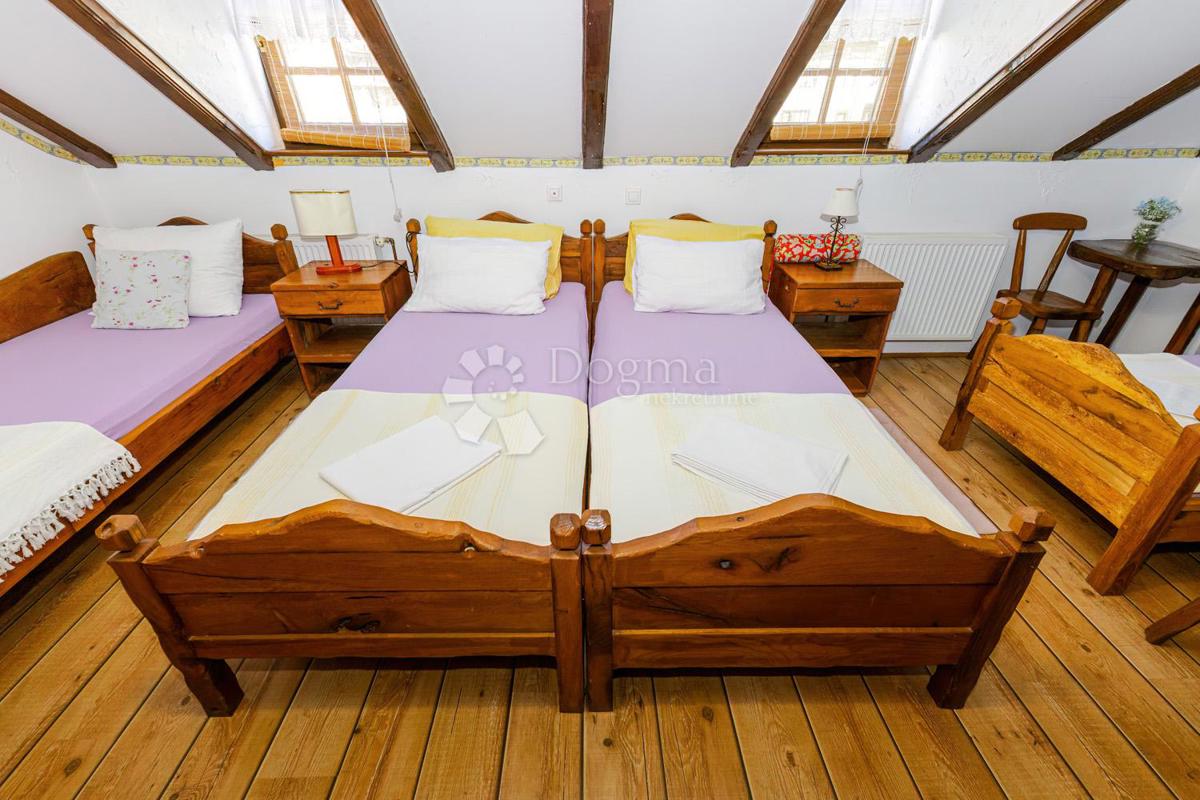 Casa Gredice, Klanjec, 403m2