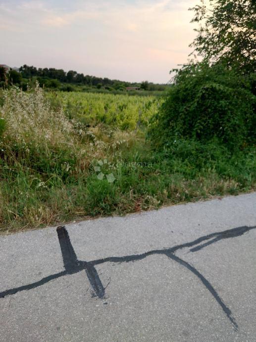 Terreno edificabile Benkovac, 1.871m2