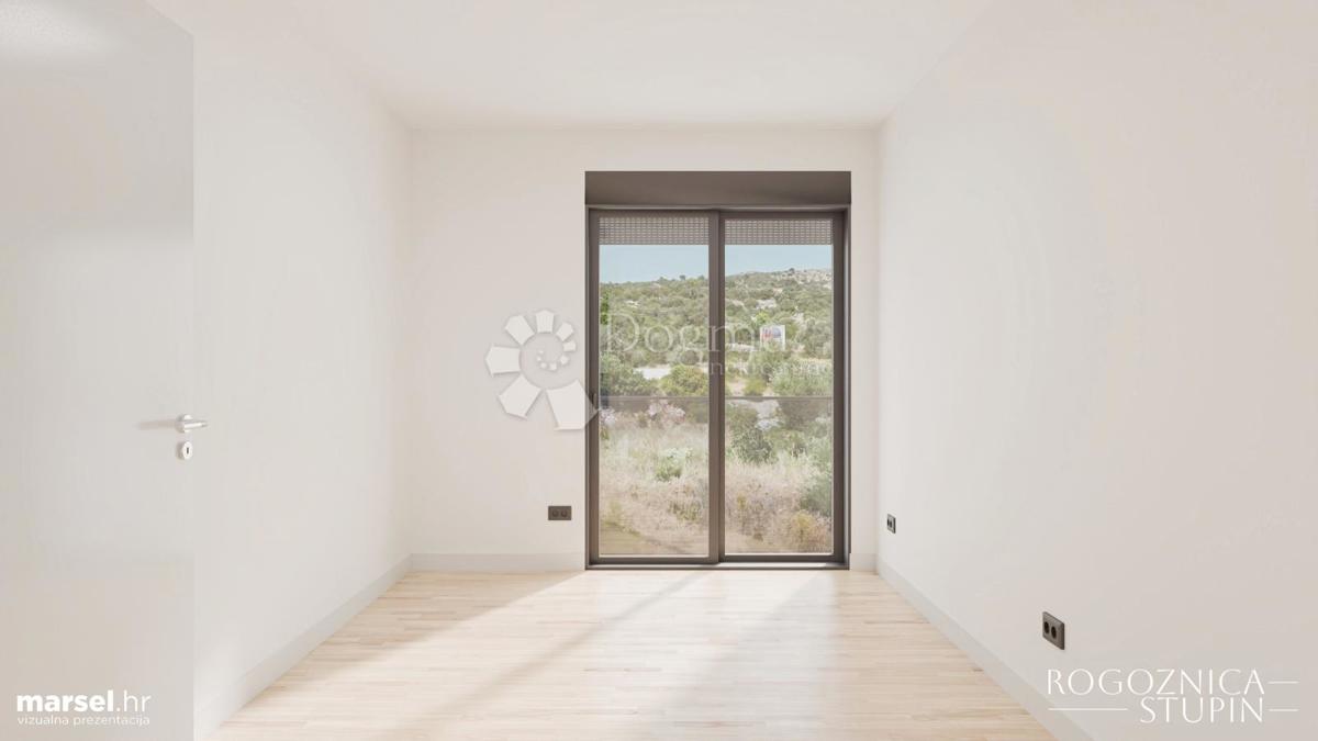 ROGOZNICA - NUOVO EDIFICIO MODERNO 2ª FILA DAL MARE