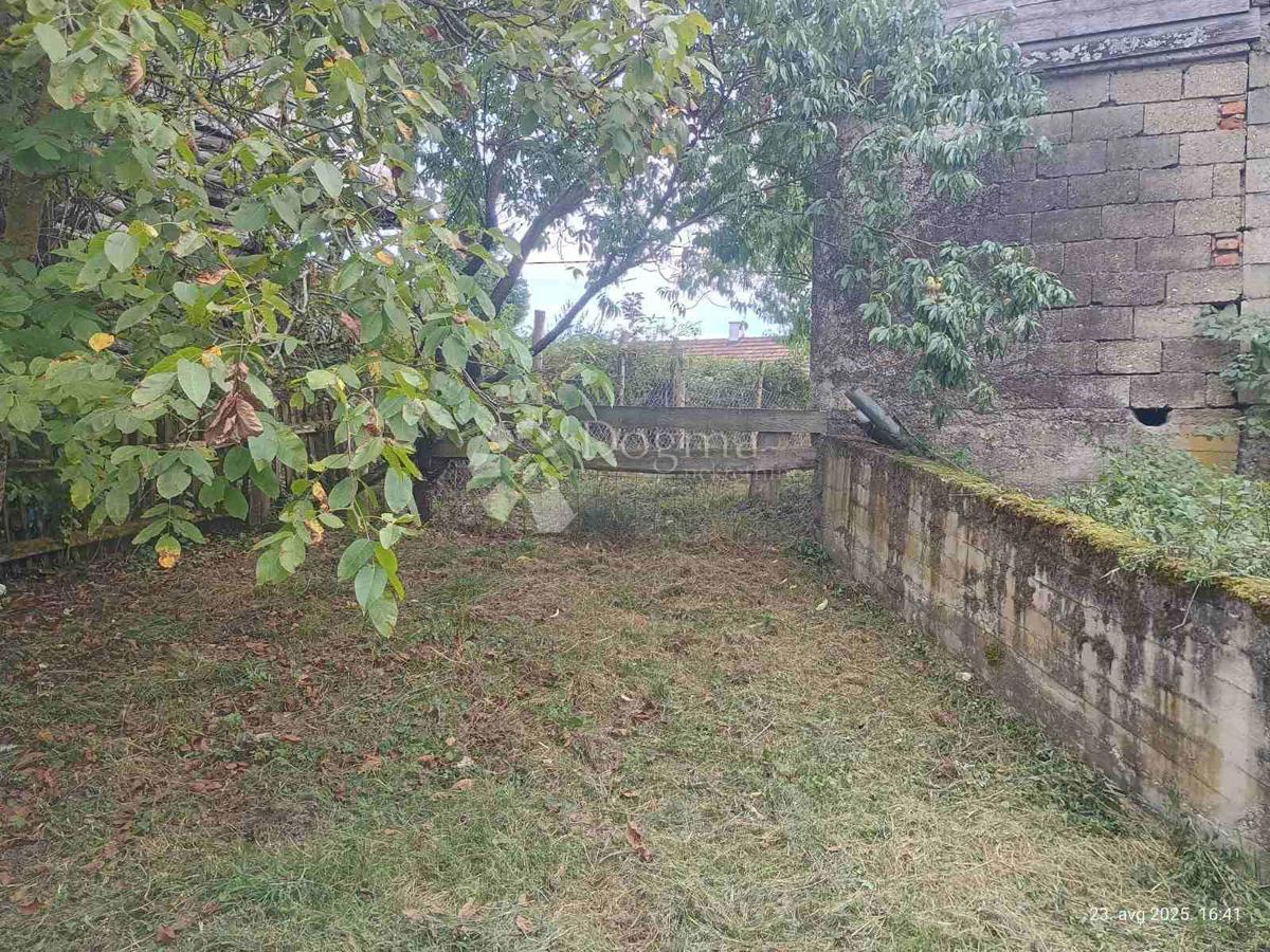 Casa Gornji Kukuruzari, Donji Kukuruzari, 51.948m2