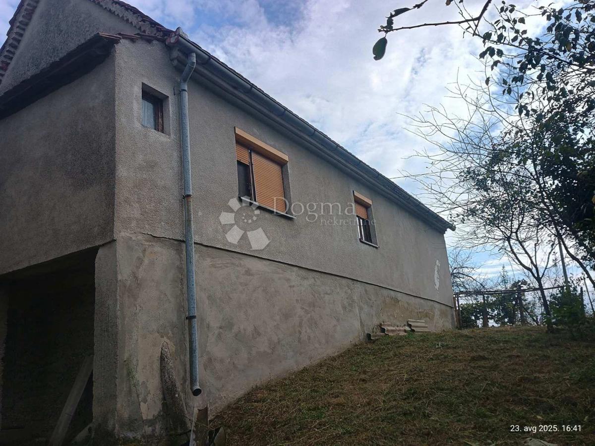 Casa Gornji Kukuruzari, Donji Kukuruzari, 51.948m2
