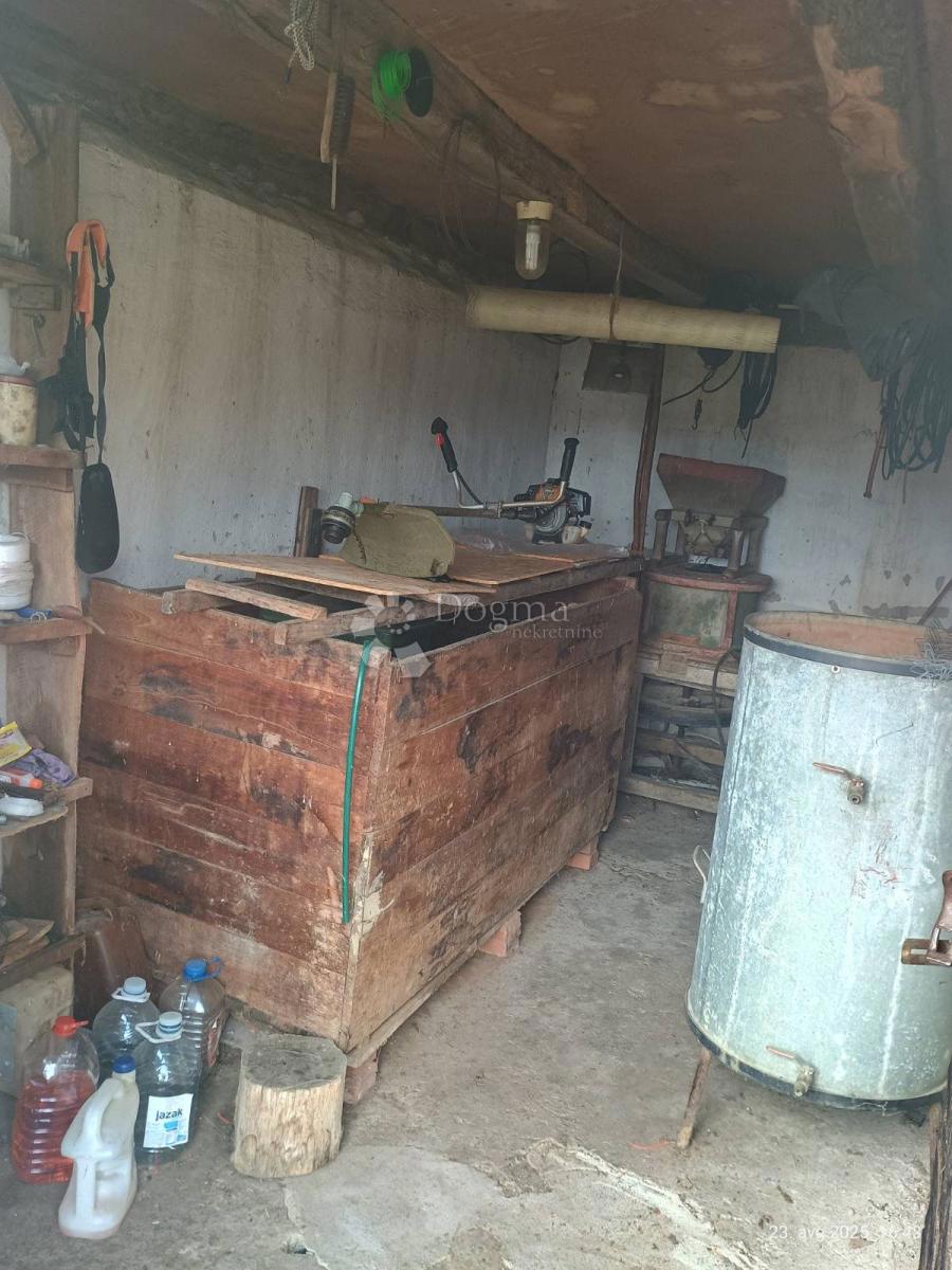 Casa Gornji Kukuruzari, Donji Kukuruzari, 51.948m2