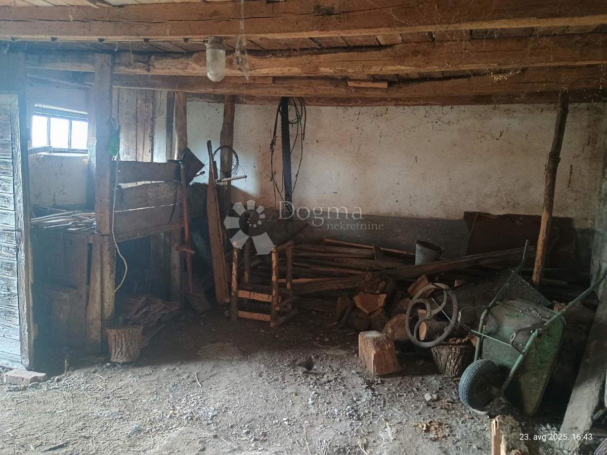 Casa Gornji Kukuruzari, Donji Kukuruzari, 51.948m2